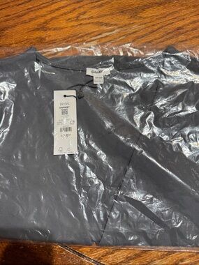 Garage Sleek Plunge Tee